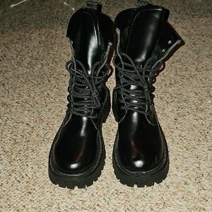Black Lace-Up Women's Boots